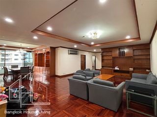 For rent 3 bedrooms condo in Watthana, Bangkok