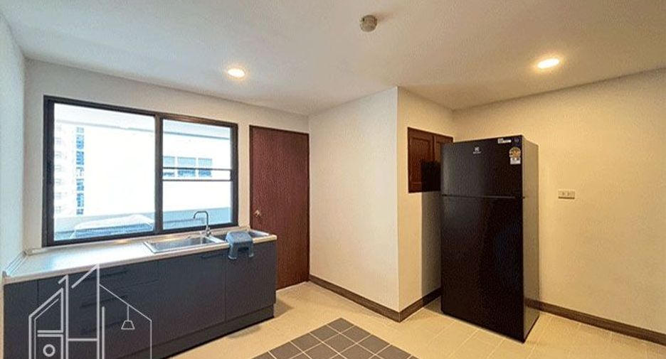 À louer 3 chambres condo à Khlong Toei, Bangkok