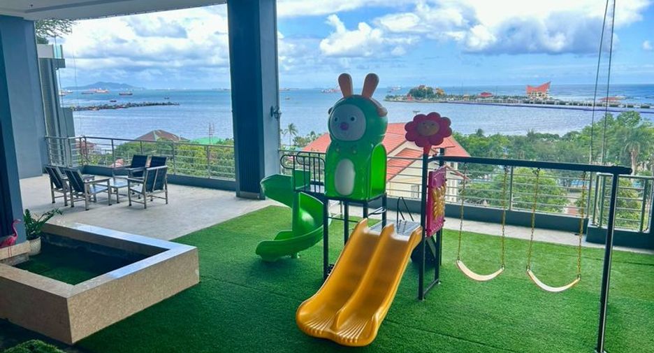 À vendre 1 chambre condo à Si Racha, Chonburi