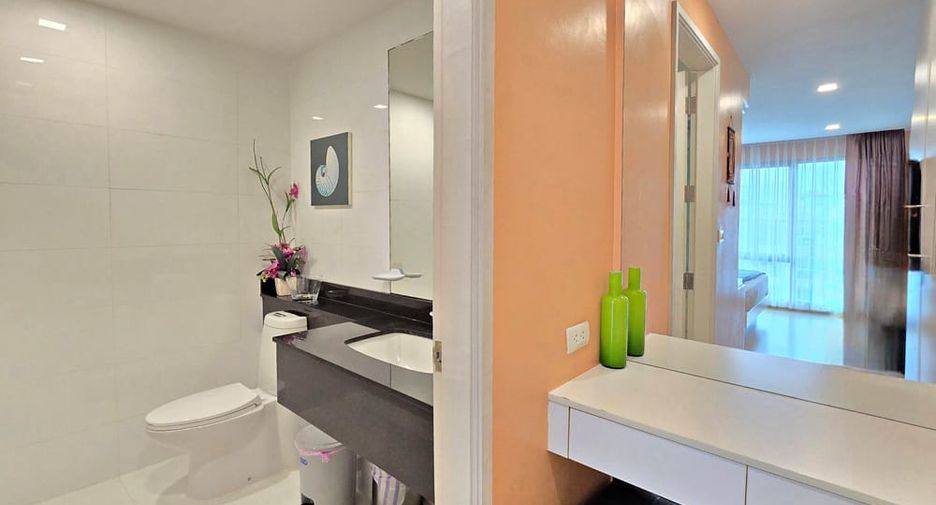 À louer et à vendre 2 chambres condo à South Pattaya, Pattaya