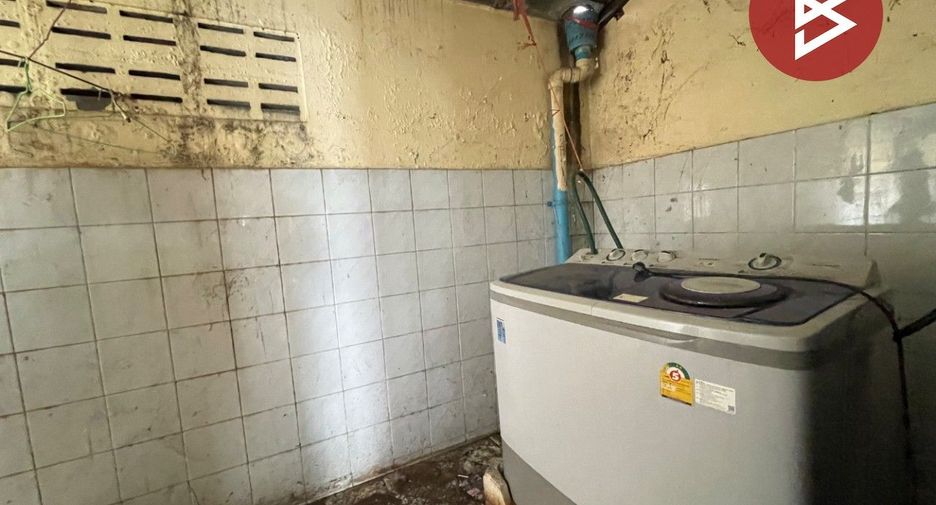 For sale 2 bedrooms townhouse in Mueang Chon Buri, Chonburi