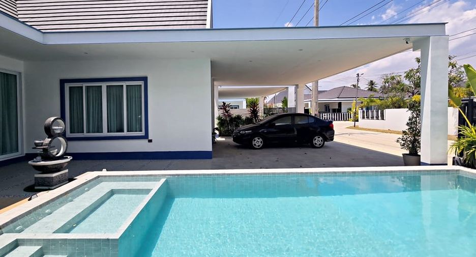 À louer 4 chambres villa à East Pattaya, Pattaya