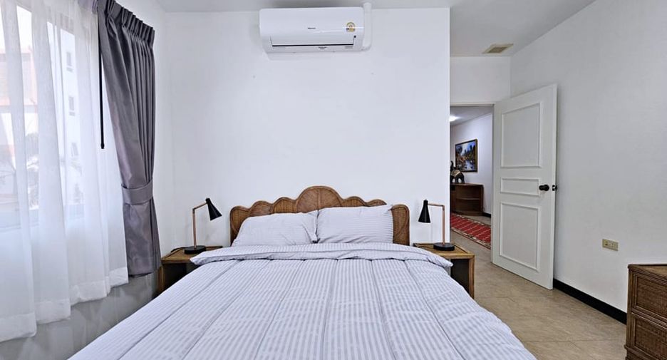 Condo en alquiler de 2 habitaciones en Pratumnak, Pattaya