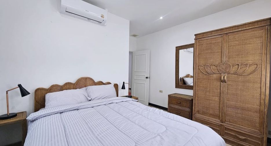 Condo en alquiler de 2 habitaciones en Pratumnak, Pattaya
