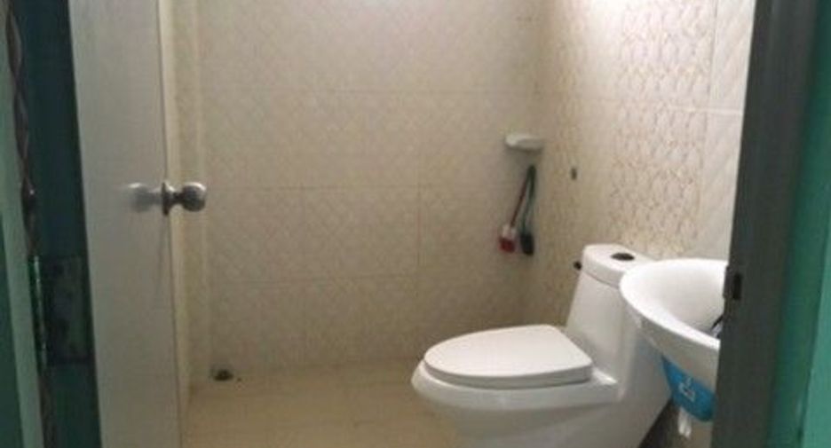 Casa adosada en venta de 1 habitaciones en Bang Len, Nakhon Pathom