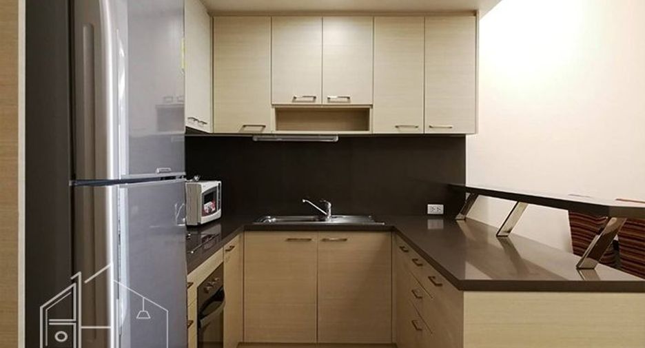 Condo en alquiler de 2 habitaciones en Khlong Toei, Bangkok