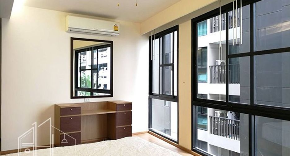 Condo en alquiler de 2 habitaciones en Khlong Toei, Bangkok