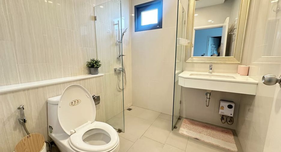 Villa en alquiler de 3 habitaciones en East Pattaya, Pattaya