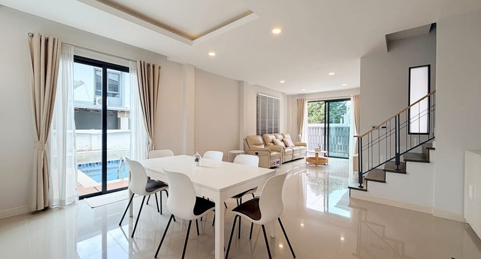 Villa en alquiler de 3 habitaciones en East Pattaya, Pattaya