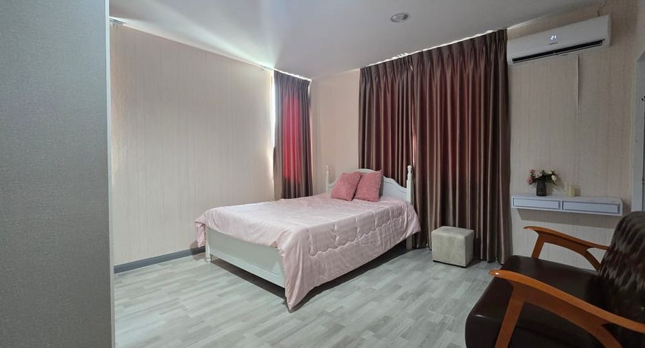 À vendre 5 chambres villa à East Pattaya, Pattaya