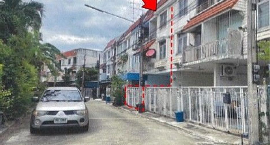 Casa adosada en venta de 1 habitaciones en Bang Len, Nakhon Pathom