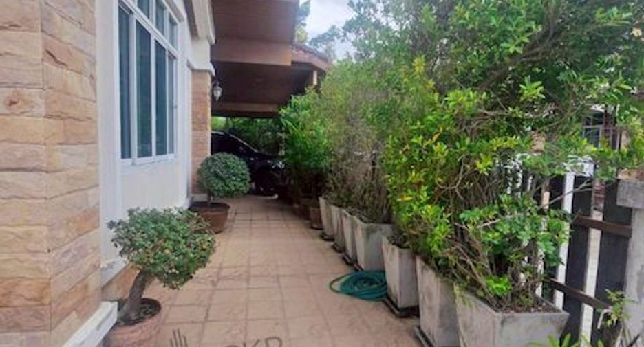 For sale 3 ベッドルーム house in Phan Thong, Chonburi