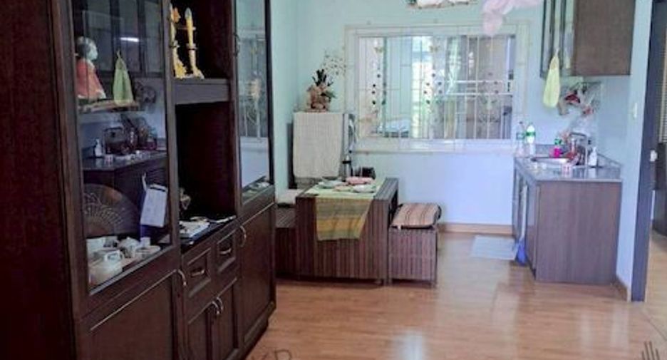 For sale 3 ベッドルーム house in Phan Thong, Chonburi