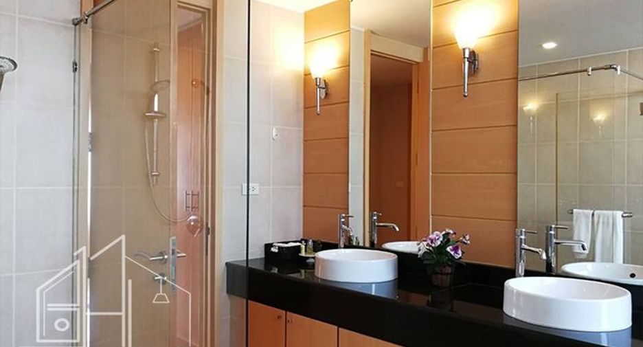Apartamento en alquiler de 2 habitaciones en Watthana, Bangkok