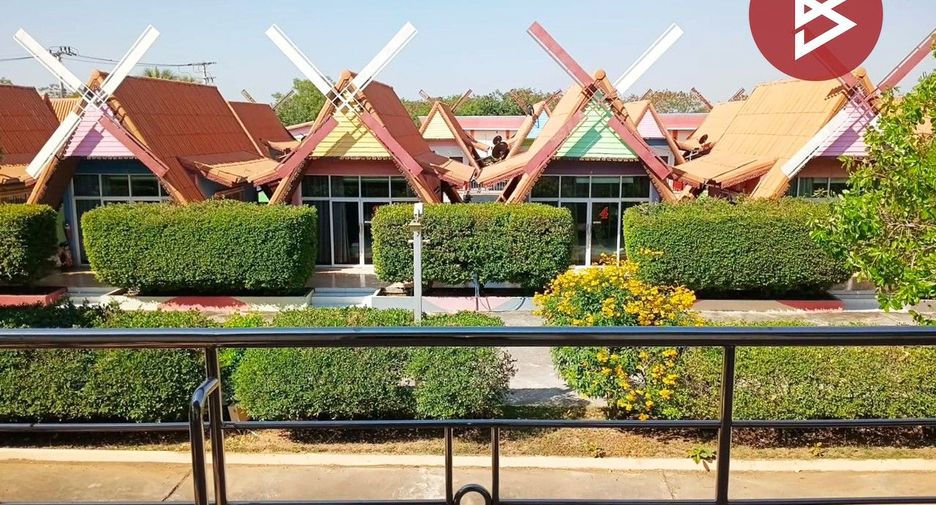 Casa adosada en venta de 3 habitaciones en Bua Yai, Nakhon Ratchasima