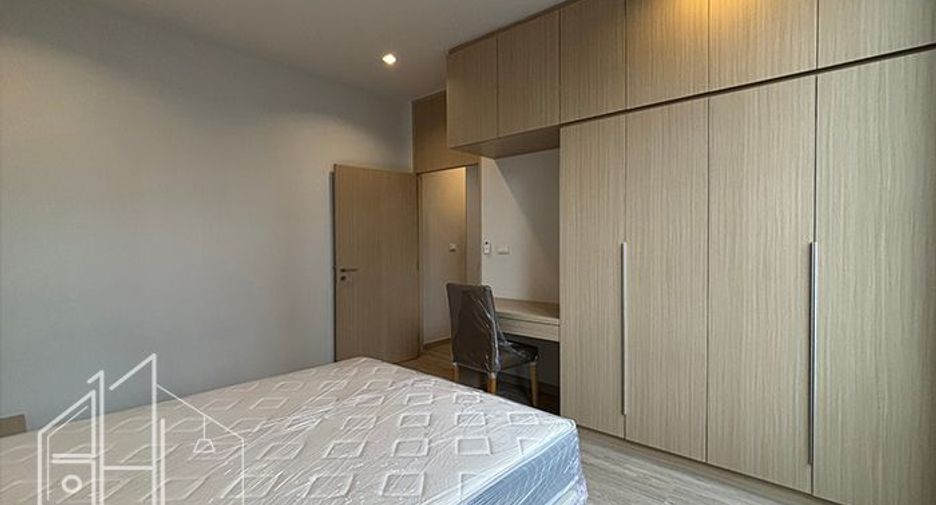 Condo en alquiler de 3 habitaciones en Watthana, Bangkok