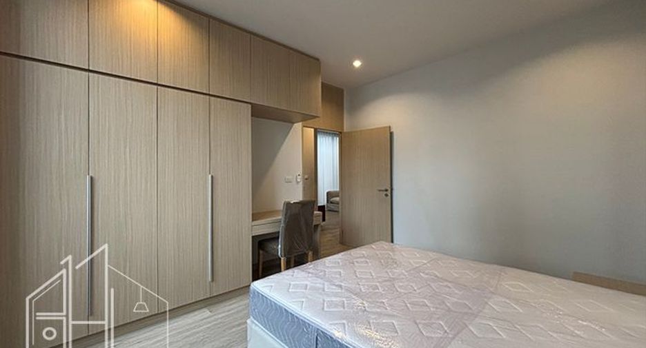 Condo en alquiler de 3 habitaciones en Watthana, Bangkok