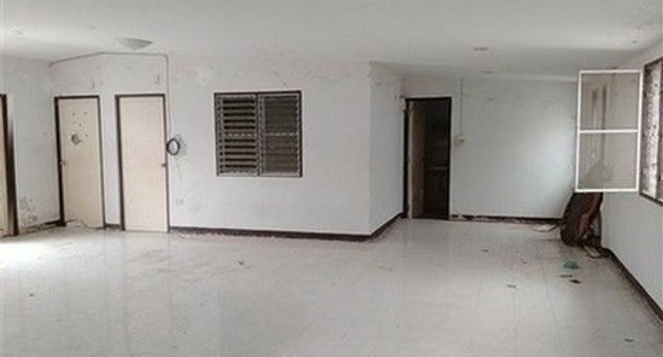Casa adosada en venta de 1 habitaciones en Bang Len, Nakhon Pathom