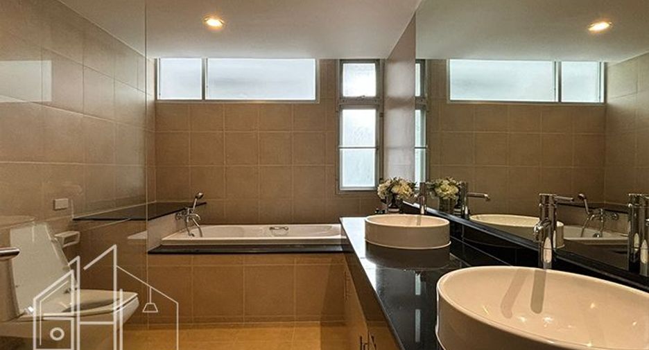 Condo en alquiler de 2 habitaciones en Watthana, Bangkok