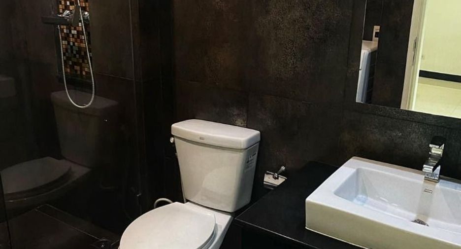 Wohnung zur Miete mit 1 Zimmer in Khlong Toei, Bangkok