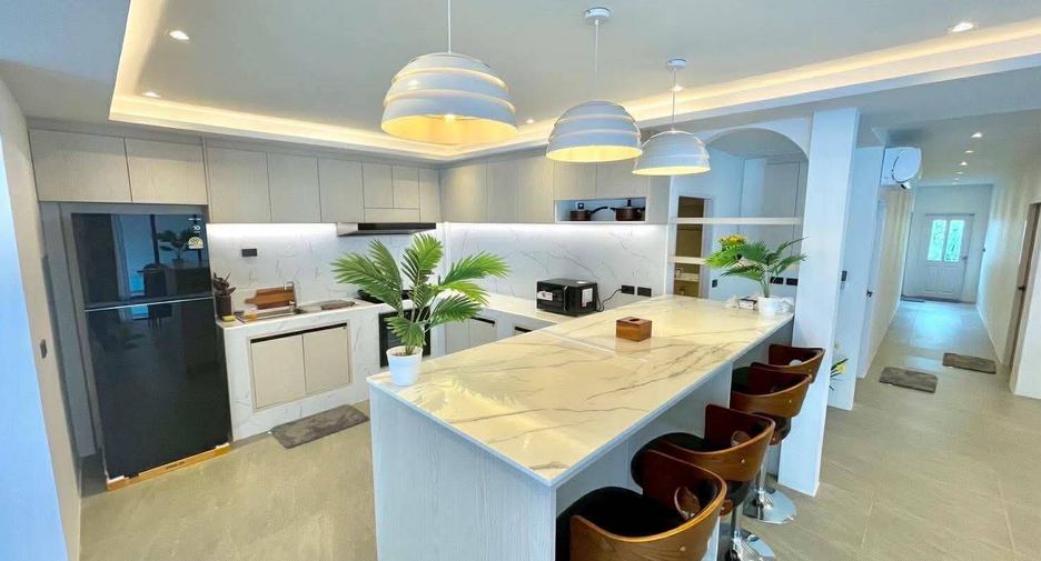 For rent 4 bedrooms house in Thalang, Phuket