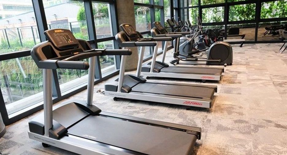 For rent そして for sale 2 ベッドルーム condo in Watthana, Bangkok