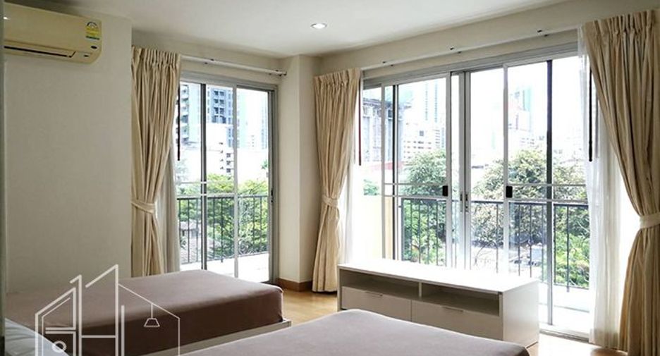 Condo en alquiler de 3 habitaciones en Watthana, Bangkok