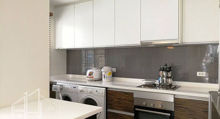 Condo en alquiler de 3 habitaciones en Watthana, Bangkok