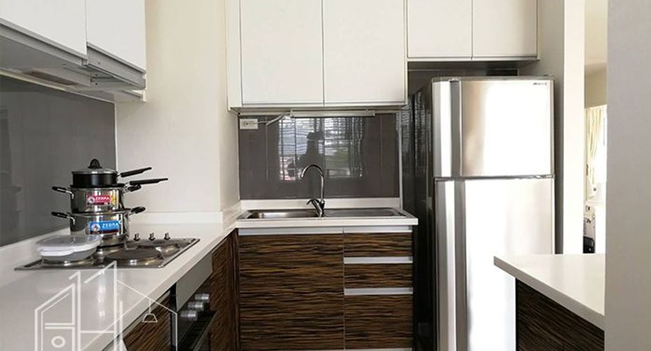 Condo en alquiler de 3 habitaciones en Watthana, Bangkok