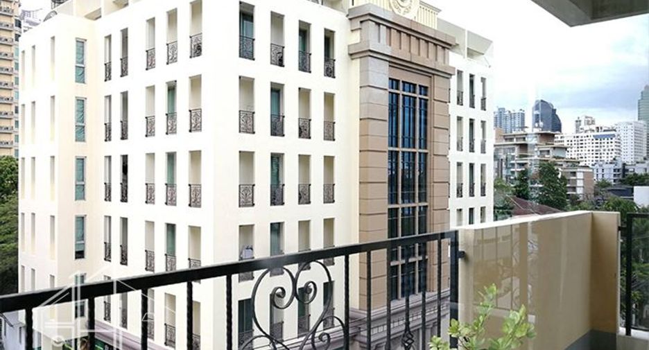 Condo en alquiler de 3 habitaciones en Watthana, Bangkok