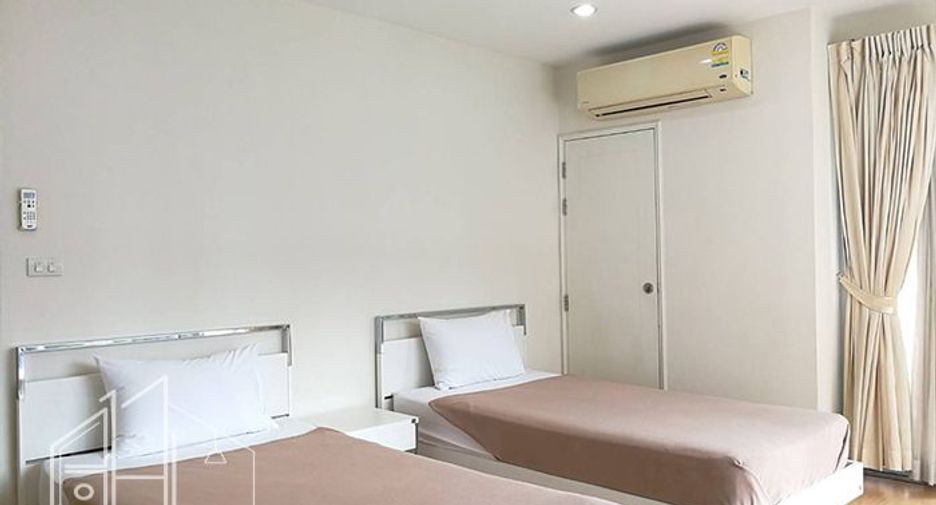 Condo en alquiler de 3 habitaciones en Watthana, Bangkok