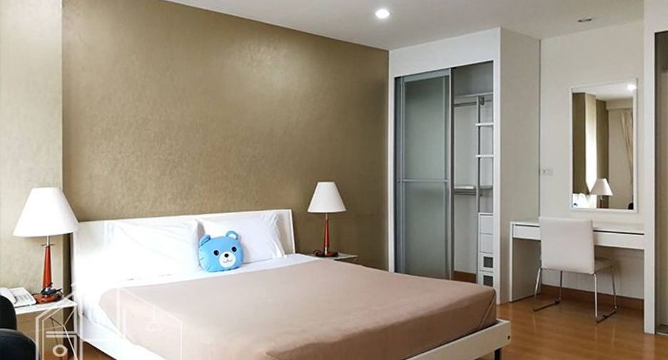 Condo en alquiler de 3 habitaciones en Watthana, Bangkok