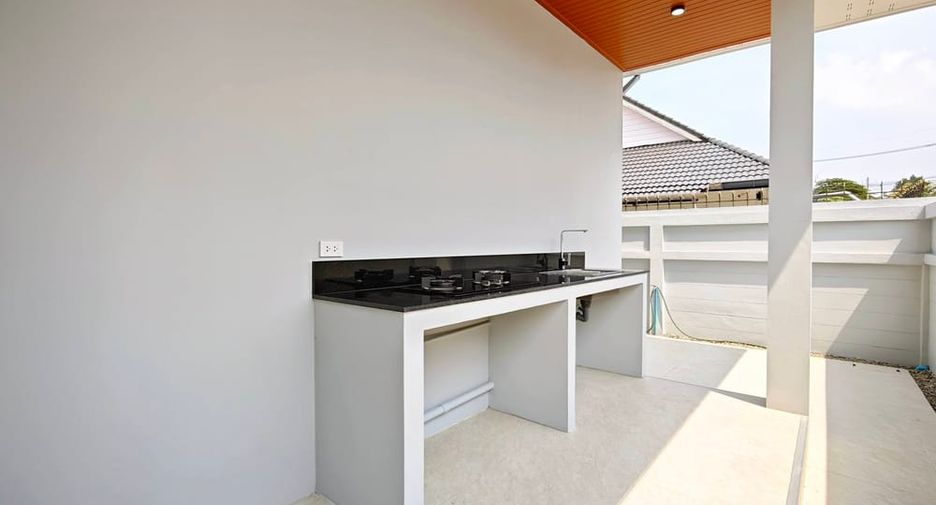 For sale 3 bedrooms villa in East Pattaya, Pattaya