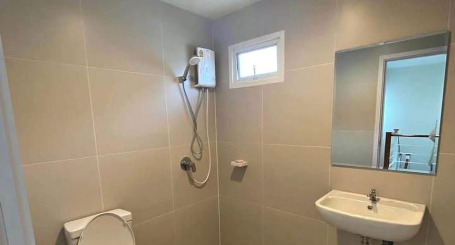 Haus zur Miete mit 3 Zimmer in East Pattaya, Pattaya