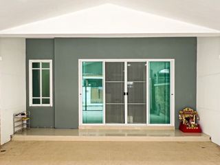 Reihenhaus zum Kauf mit 4 Zimmer in Mueang Samut Prakan, Samut Prakan