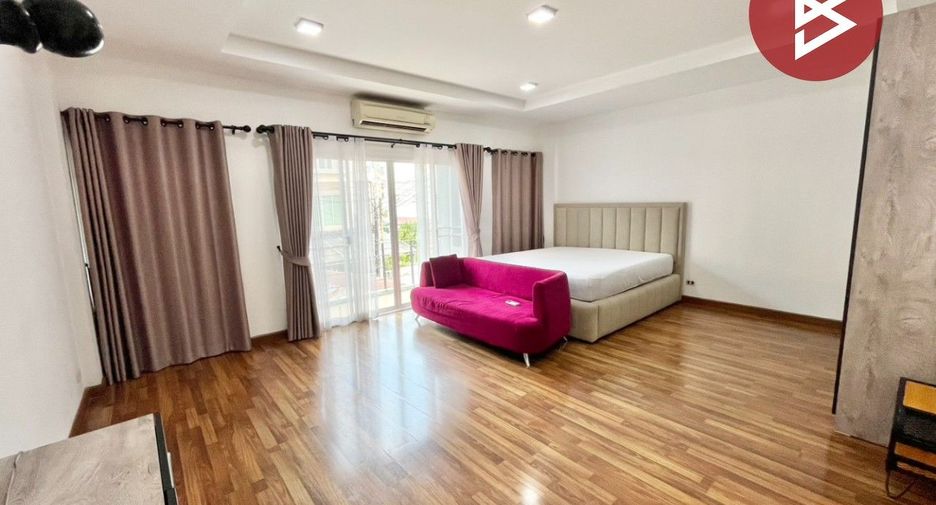 出售 4 卧室 联排别墅 在 Mueang Samut Prakan, Samut Prakan