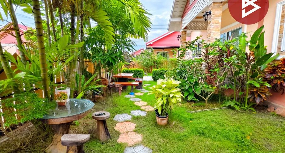 For sale 3 bedrooms house in Ban Phaeo, Samut Sakhon