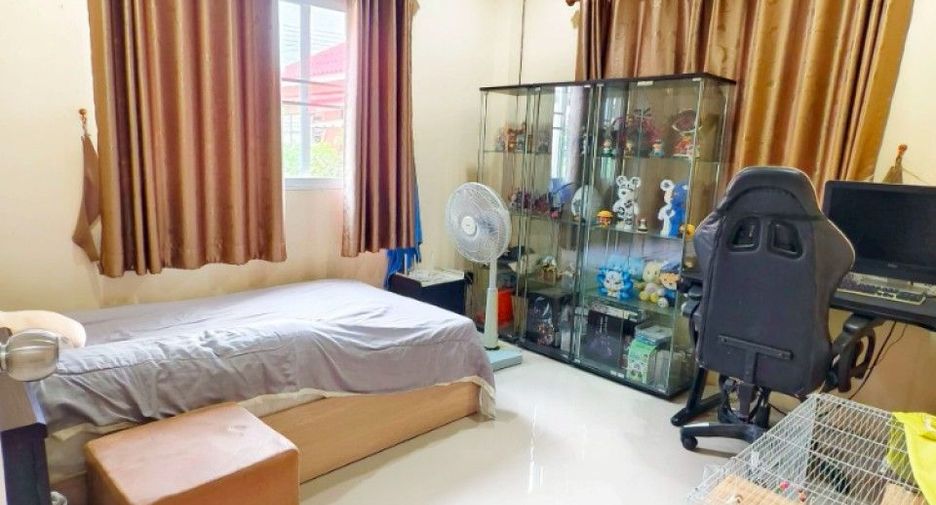 For sale 3 bedrooms house in Ban Phaeo, Samut Sakhon
