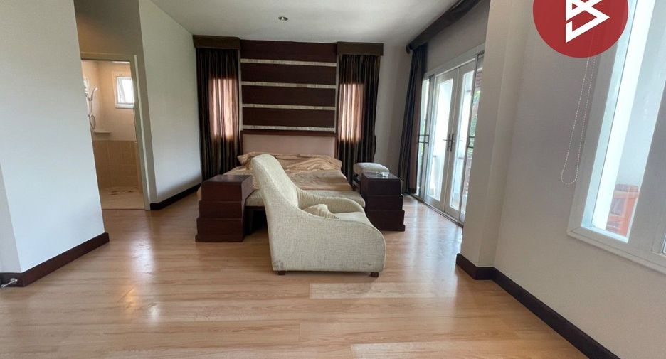 Продажа 3 спальни дом в Mueang Chon Buri, Чонбури