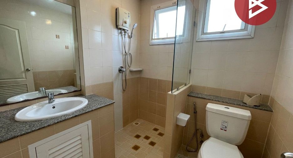 Продажа 3 спальни дом в Mueang Chon Buri, Чонбури