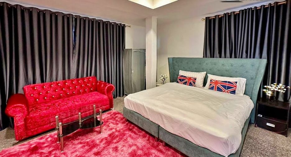 For rent 5 bedrooms villa in Jomtien, Pattaya