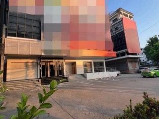 Аренда 10 спальни торговое помещение в Bang Phli, Самутпракан