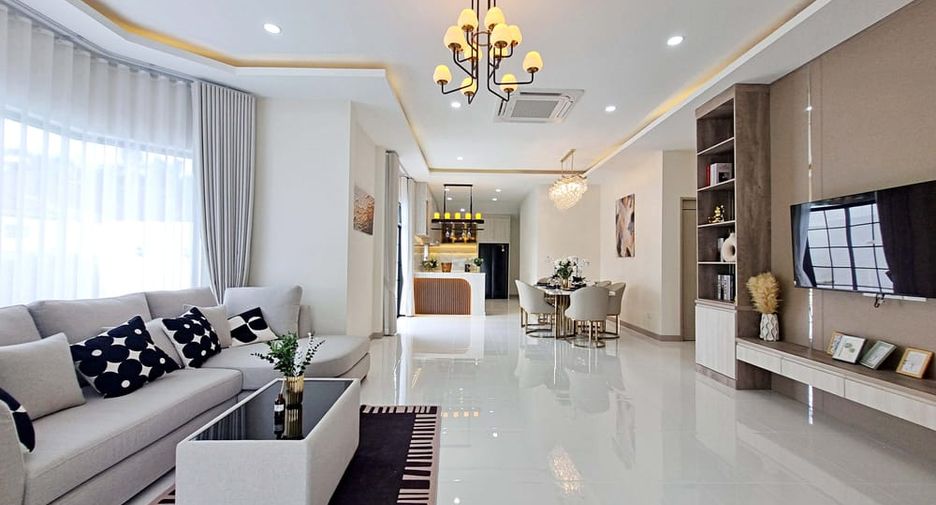 Villa zur Miete und zum Kauf mit 4 Zimmer in East Pattaya, Pattaya