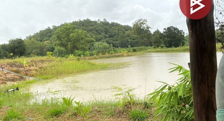 Grundstück zum Kauf in Lat Yao, Nakhon Sawan