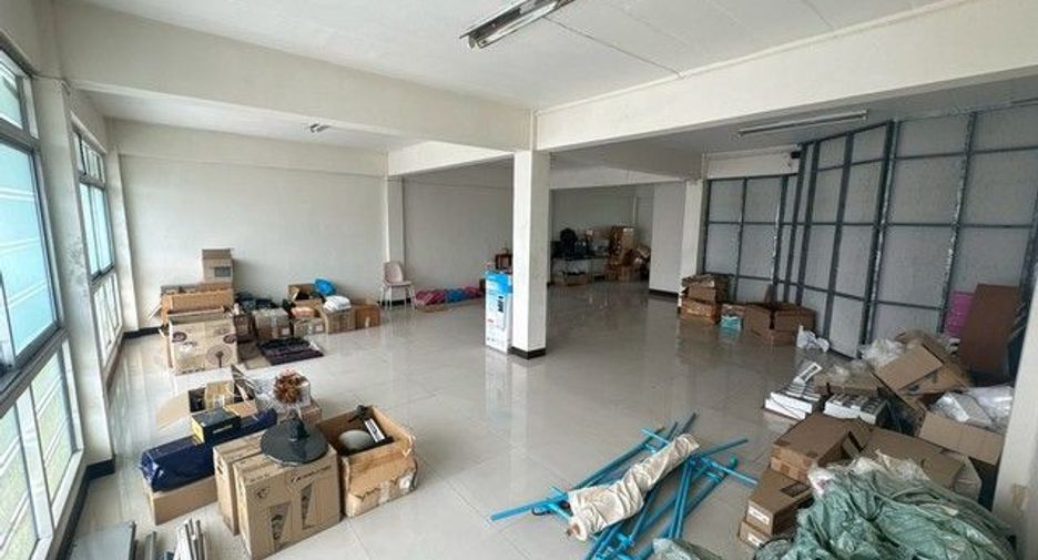 Local comercial en alquiler de 1 habitaciones en Khan Na Yao, Bangkok