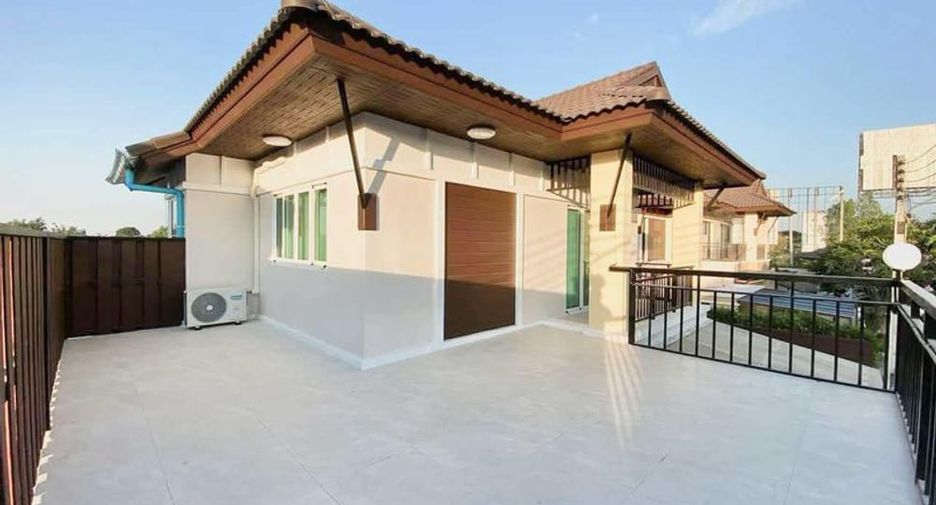 Haus zum Kauf mit 4 Zimmer in East Pattaya, Pattaya