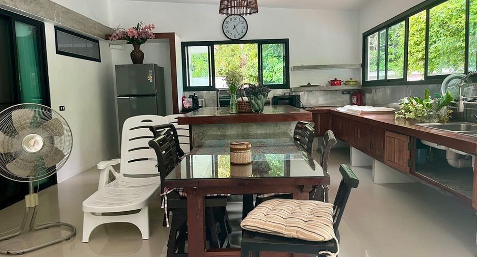 出租 4 卧室 别墅 在 Mueang Krabi, Krabi