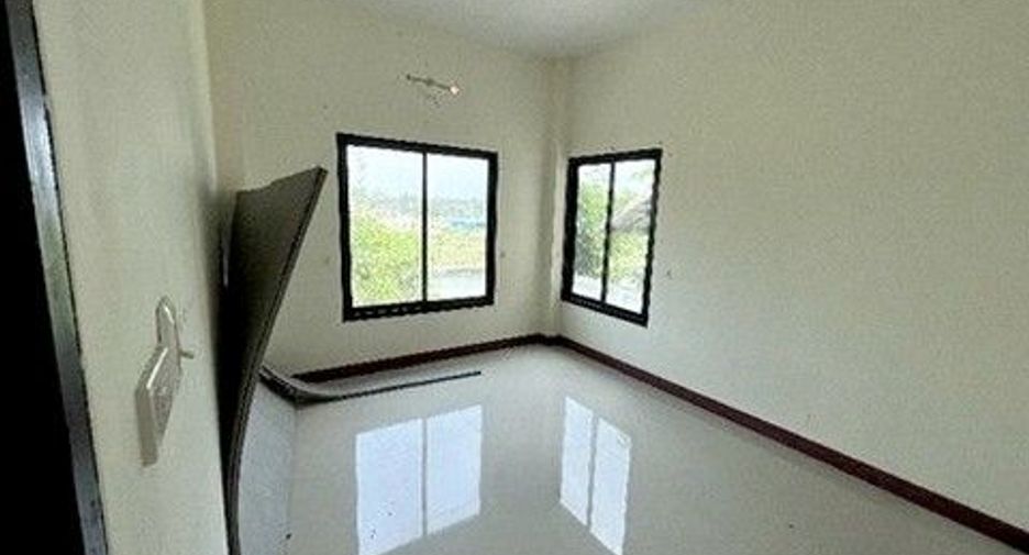 出售 1 卧室 独立屋 在 Ban Khai, Rayong