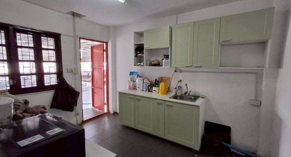 Gewerbefläche zur Miete mit 1 Zimmer in Suan Luang, Bangkok