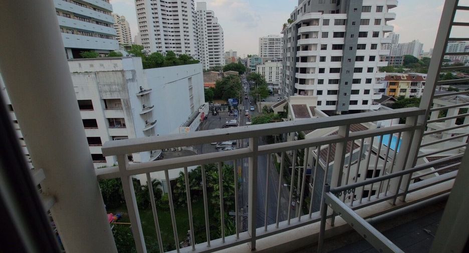 Wohnung zum Kauf mit 2 Zimmer in Watthana, Bangkok